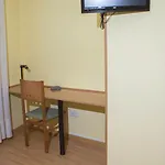 Iraipe Achuri Auto Check-in Hotel