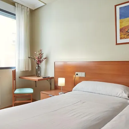 Iraipe Achuri Auto Check-in 2* Миранда де Эбро