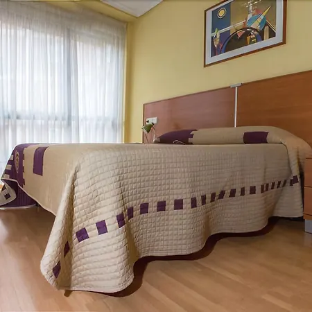 Hotel Iraipe Achuri Auto Check-in Miranda de Ebro