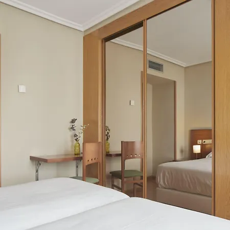 Hotel Iraipe Achuri Auto Check-in Miranda de Ebro