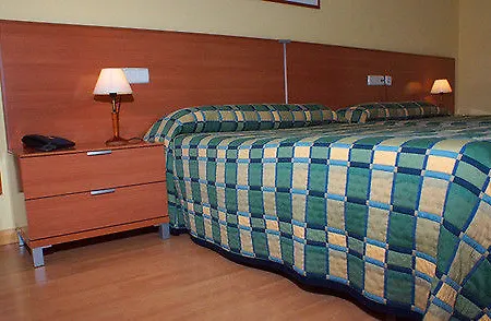 Iraipe Achuri Auto Check-in Hotel Miranda de Ebro