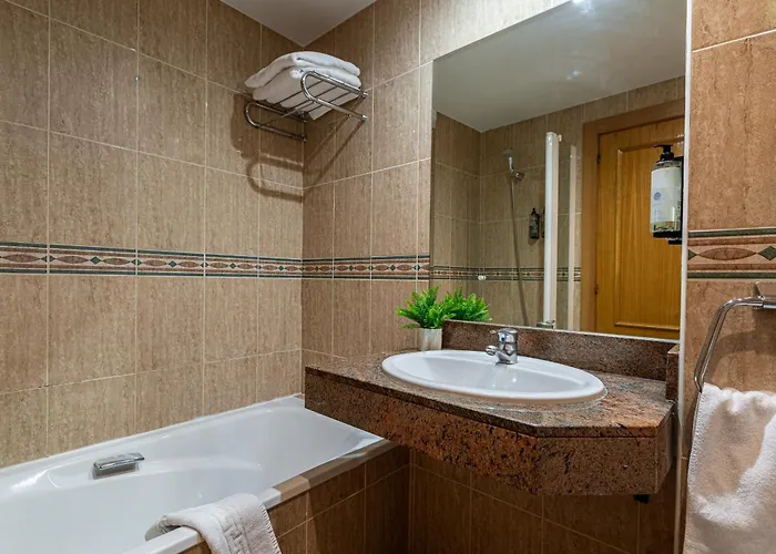 Iraipe Achuri Auto Check-in 2*